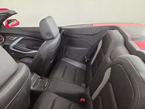 Used 2017 Chevrolet Camaro LT RWD image 16