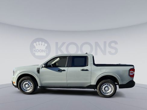 Used 2024 Ford Maverick XL image 2