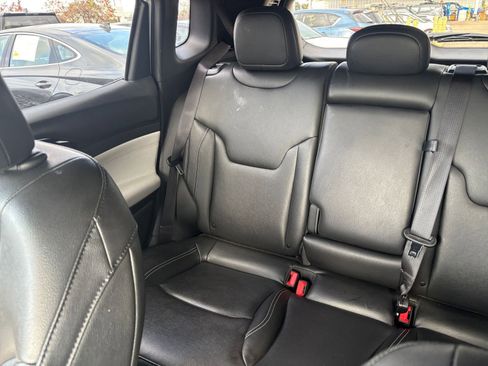 Used 2025 Jeep Compass Limited image 39