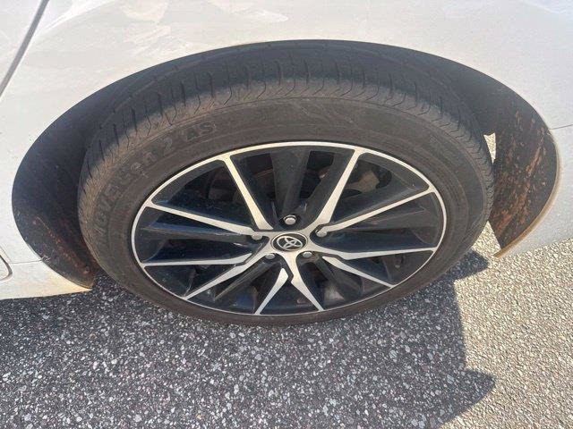 Used 2023 Toyota Camry SE w/ Convenience Package FWD image 11