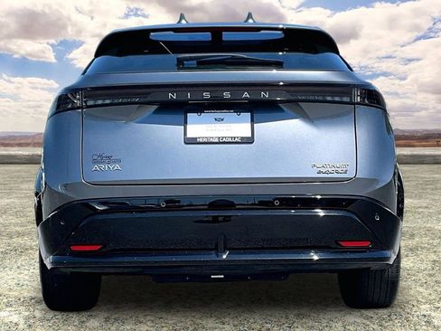 Used 2023 Nissan Ariya image 6