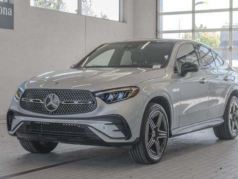 Used 2024 Mercedes-Benz GLC 300 4MATIC image 25