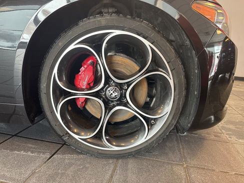 Used 2024 Alfa Romeo Giulia Ti w/ Active Assist Plus Package image 24