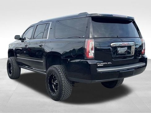 Used 2015 GMC Yukon XL Denali w/ Premium Package image 5
