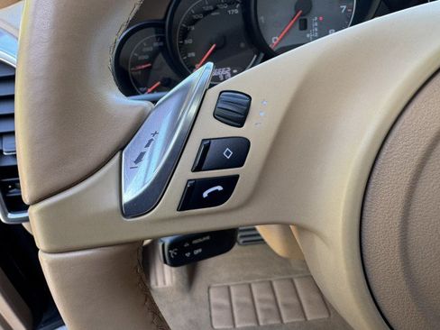 Used 2013 Porsche Cayenne S AWD/4WD image 23