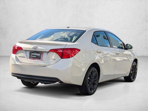 Used 2018 Toyota Corolla SE image 5