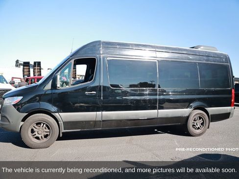 Used 2020 Mercedes-Benz Sprinter 2500 w/ Premium Plus Package image 2