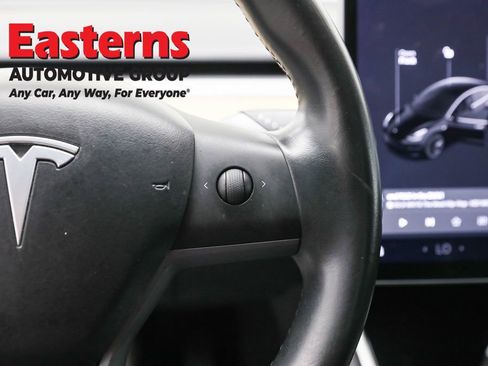 Used 2018 Tesla Model 3 Long Range image 16