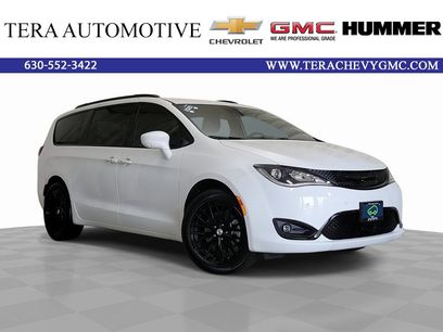 Used 2020 Chrysler Pacifica Touring-L w/ Advanced Safetytec Group