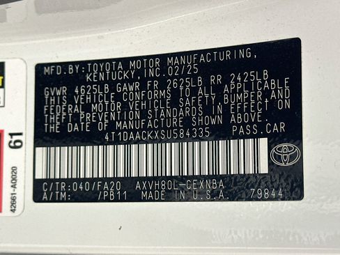 Used 2025 Toyota Camry LE FWD image 12