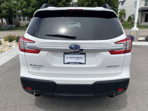 Used 2023 Subaru Ascent Premium w/ Convenience Package AWD/4WD image 5