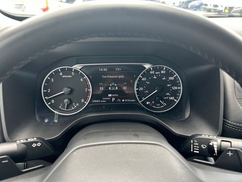 Used 2025 Nissan Rogue SV FWD image 36