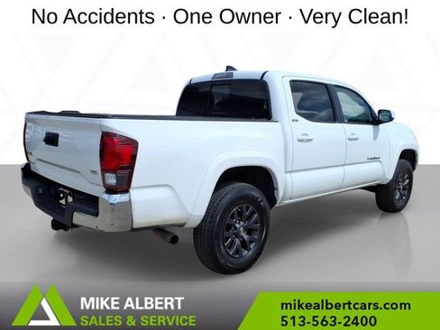 Used 2021 Toyota Tacoma SR5 AWD/4WD image 7