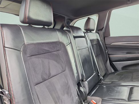 Used 2017 Jeep Grand Cherokee Trailhawk image 29