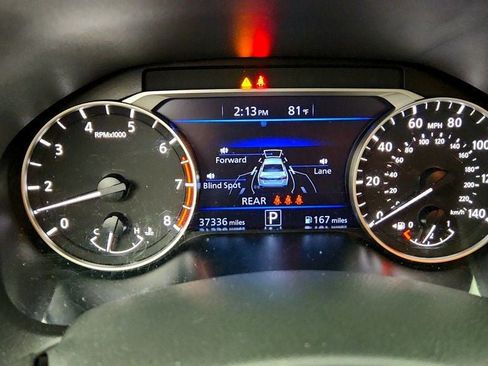 Used 2023 Nissan Altima 2.5 SV FWD image 12