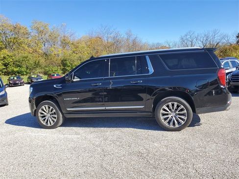 Used 2021 GMC Yukon XL Denali image 7