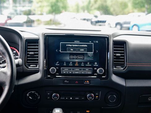 Used 2023 Nissan Frontier PRO-4X w/ Pro-4X Premium Package image 16