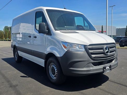 New 2026 Mercedes-Benz Sprinter 2500 image 9