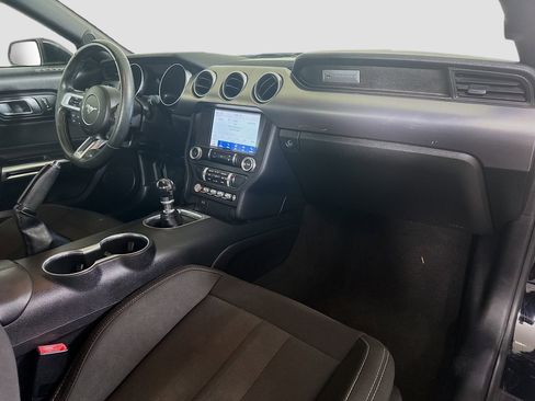 Used 2019 Ford Mustang Coupe w/ Equipment Group 101A RWD image 28