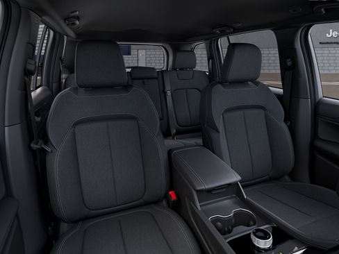 New 2026 Jeep Grand Cherokee Laredo X AWD/4WD image 9