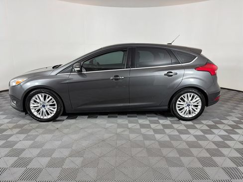 Used 2018 Ford Focus Titanium FWD image 6