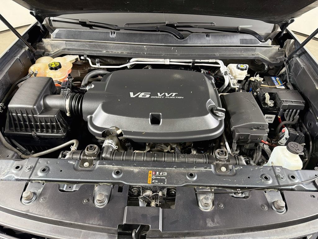 Used 2018 Chevrolet Colorado Z71 AWD/4WD image 26