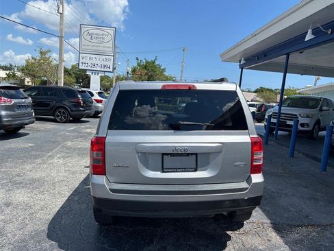 Used 2015 Jeep Patriot Latitude FWD image 4