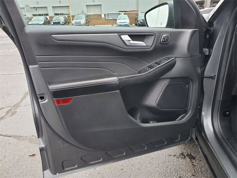 Certified 2023 Ford Escape Active w/ Tech Pack #2 image 9