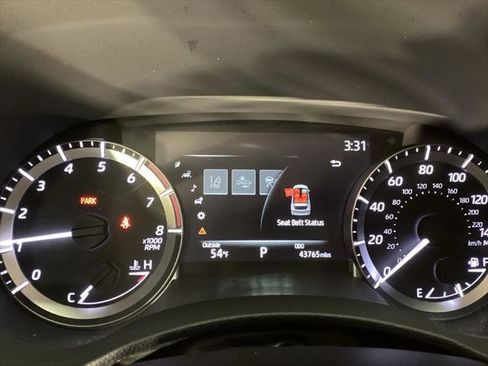 Certified 2023 Toyota Highlander XLE image 12