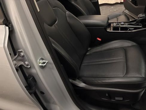 Certified 2023 Kia Sorento SX image 27