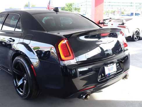 Used 2020 Chrysler 300 S RWD image 9