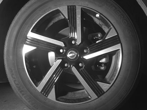 Used 2025 Nissan Sentra SV image 13