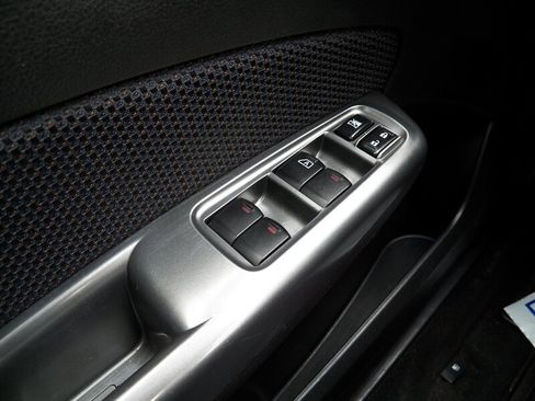 Used 2011 Subaru Forester 2.5X Premium w/ All-Weather Pkg image 30