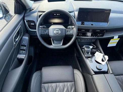 New 2026 Nissan Rogue Platinum w/ Platinum Premium Package image 17