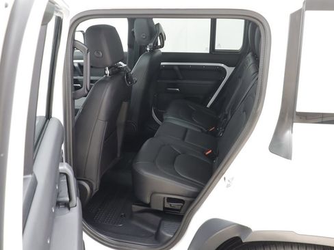 Used 2025 Land Rover Defender 130 S image 15
