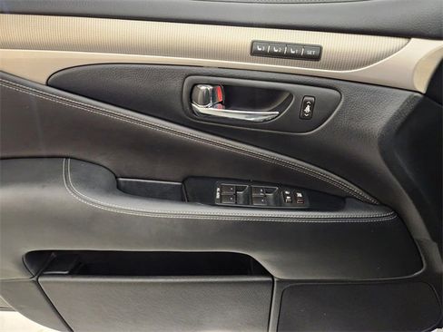 Used 2015 Lexus LS 460 image 23