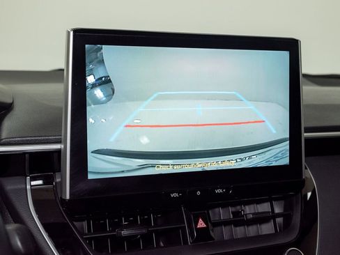 Used 2025 Toyota Corolla SE w/ SE Premium Package image 21