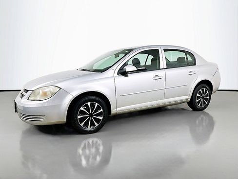 Used 2010 Chevrolet Cobalt LT image 3