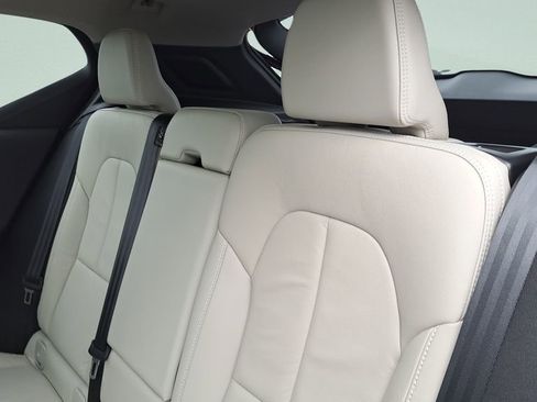 Used 2023 Volvo XC40 B5 Plus w/ Driver Assist Package AWD/4WD image 12