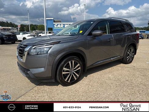 Certified 2025 Nissan Pathfinder Platinum w/ Cargo Package FWD image 2