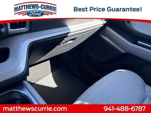 New 2026 Ford Expedition Active image 25