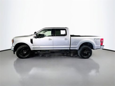 Used 2020 Ford F350 Lariat image 4