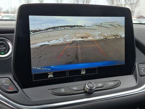 Used 2025 Chevrolet Blazer LT image 17