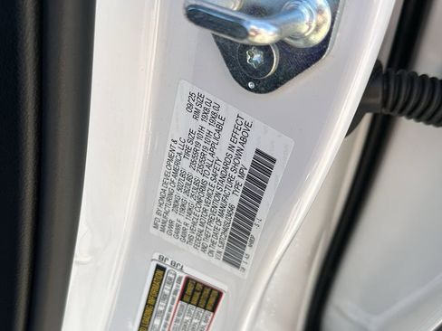New 2025 Acura RDX SH-AWD image 38