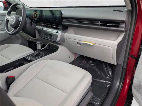 Used 2025 Hyundai Kona SEL image 19