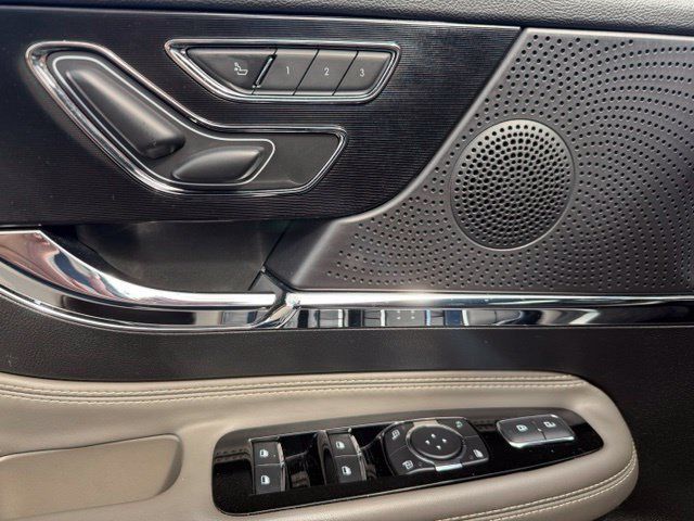 Used 2024 Lincoln Corsair AWD w/ Equipment Group 101A image 15