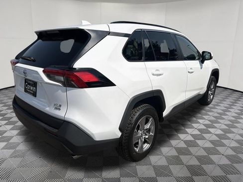 Used 2024 Toyota RAV4 XLE AWD/4WD image 8