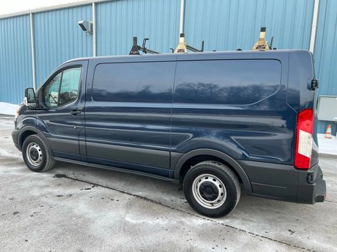 Used 2017 Ford Transit 150 130 Low Roof RWD image 5