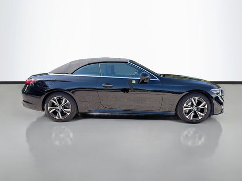 Used 2025 Mercedes-Benz CLE 300 4MATIC Cabriolet image 6