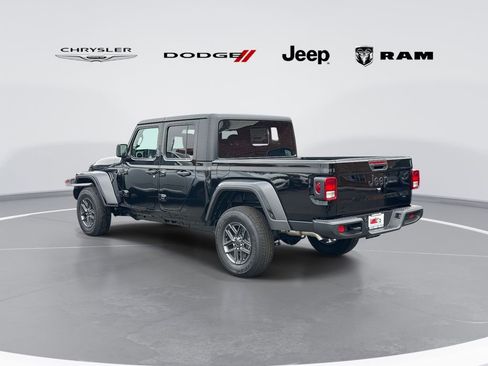 New 2026 Jeep Gladiator Sport image 4